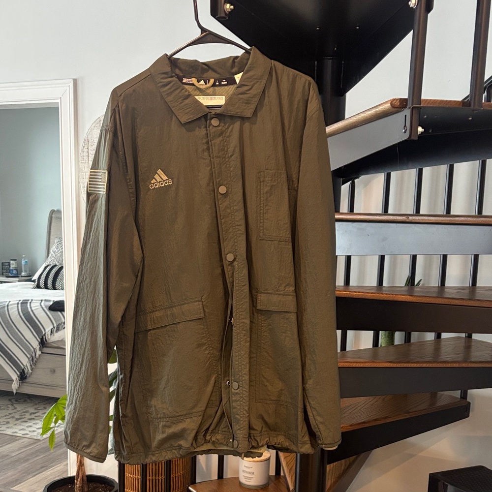 Adidas Men's Dark Green Lightweight Jacket